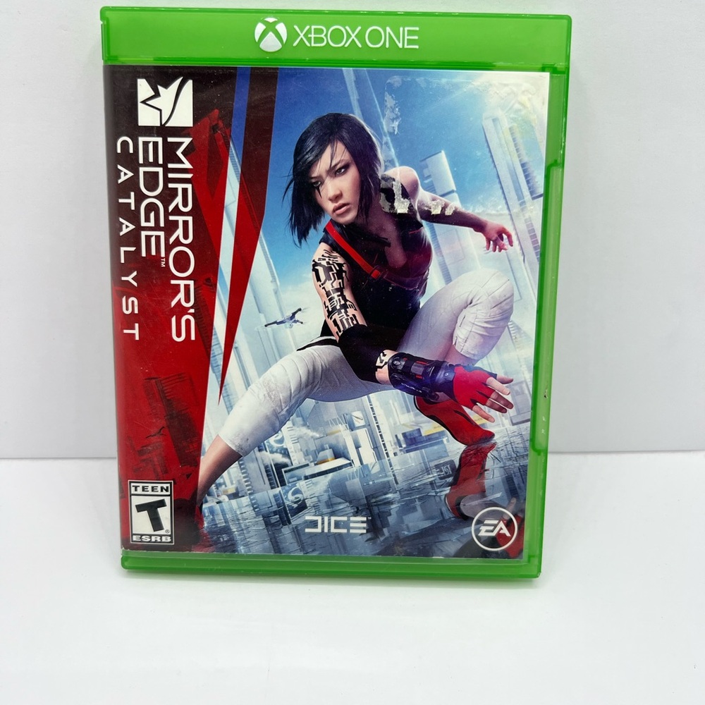 Microsoft Xbox One Game Green and Red Case